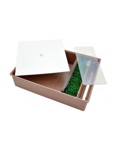 PODKARMIACZKA SKRZYNKOWA - PLASTIKOWA - 2,5 L 2